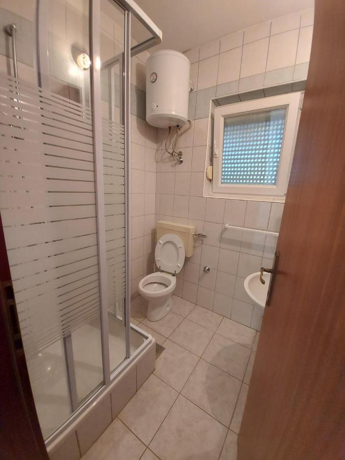 Apartment Pezic 克尔克 外观 照片