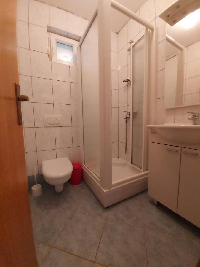 Apartment Pezic 克尔克 外观 照片