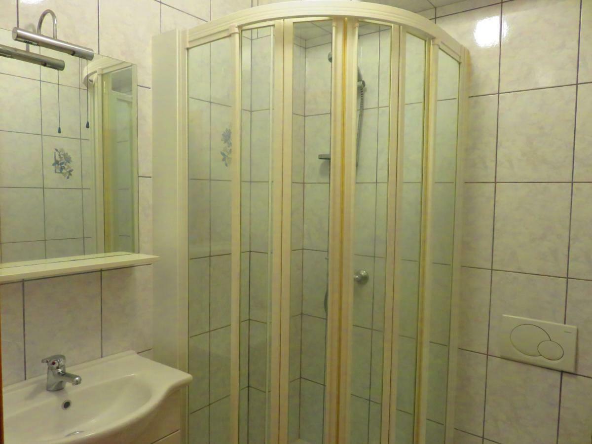 Apartment Pezic 克尔克 外观 照片